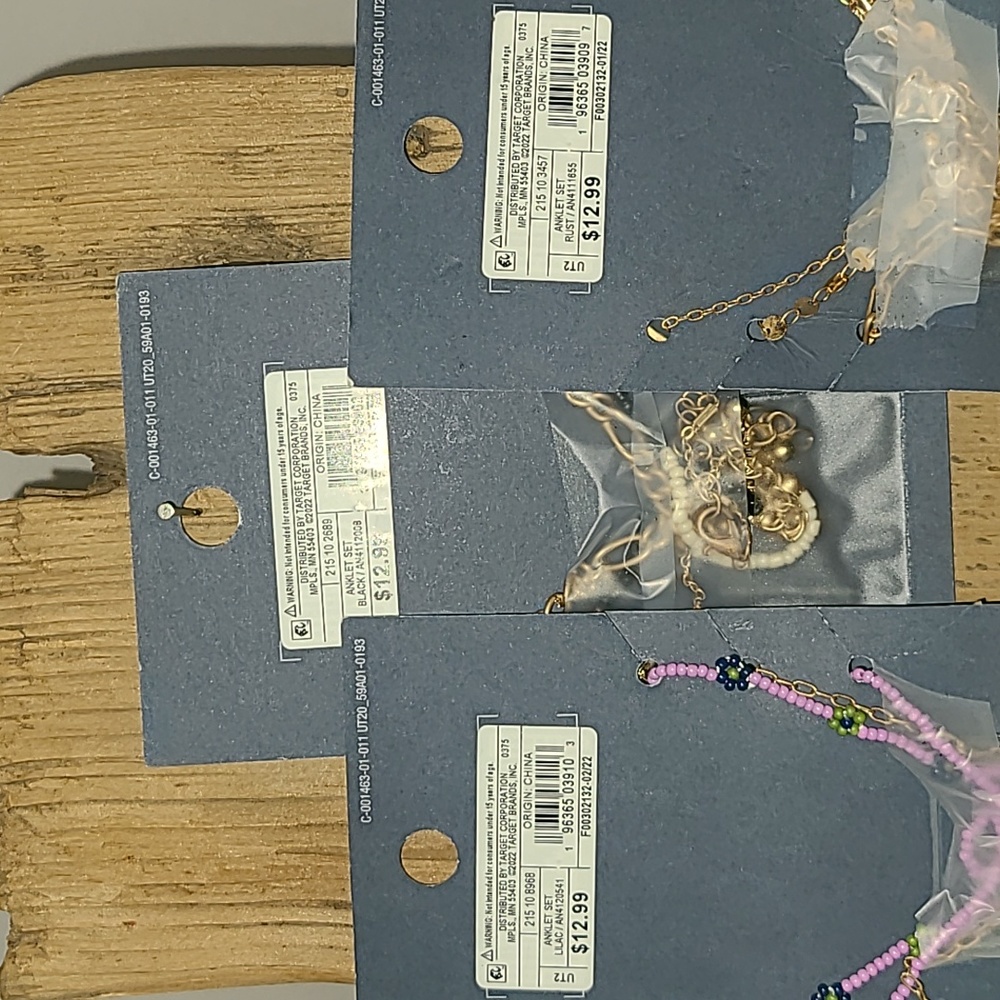 Universal Thread anklet sets. - Picture 5 of 6